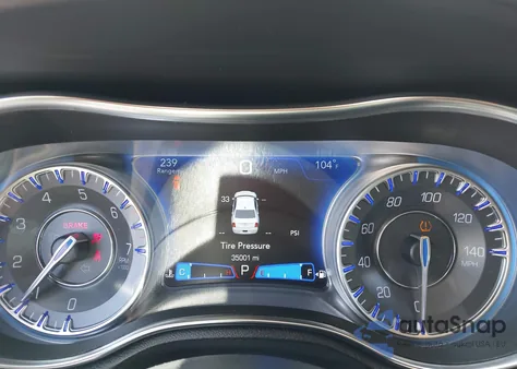 2020 Chrysler 300 Touring из США, поврежденный, VIN 2C3CCAAG2LH120327